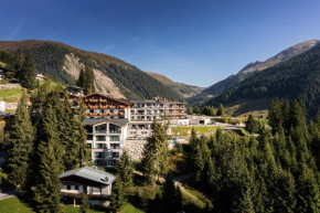 Ursprungs Panorama Hotel Königsleiten